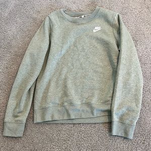 Nike crewneck sweatshirt new without tags